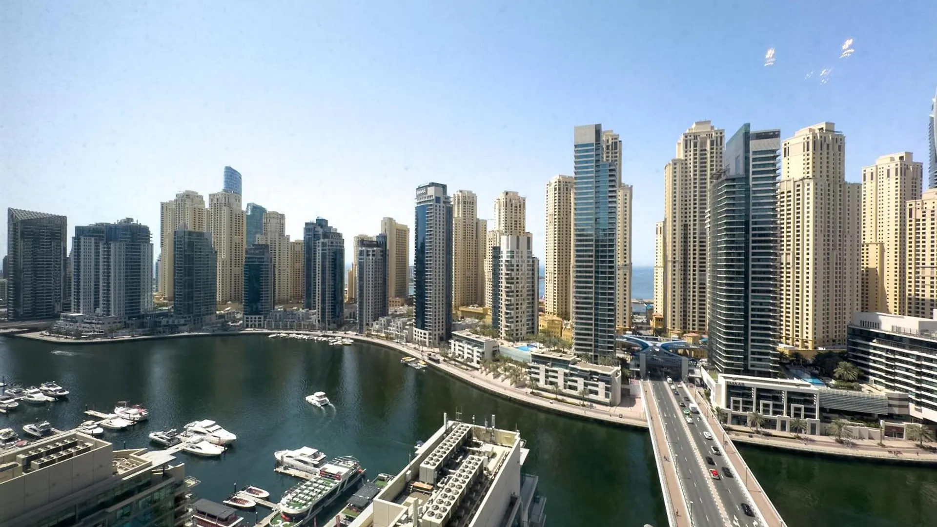 Appartamento Serene 2Br Escape - Al Majara - Waterfront Stay Dubai Emirati Arabi Uniti