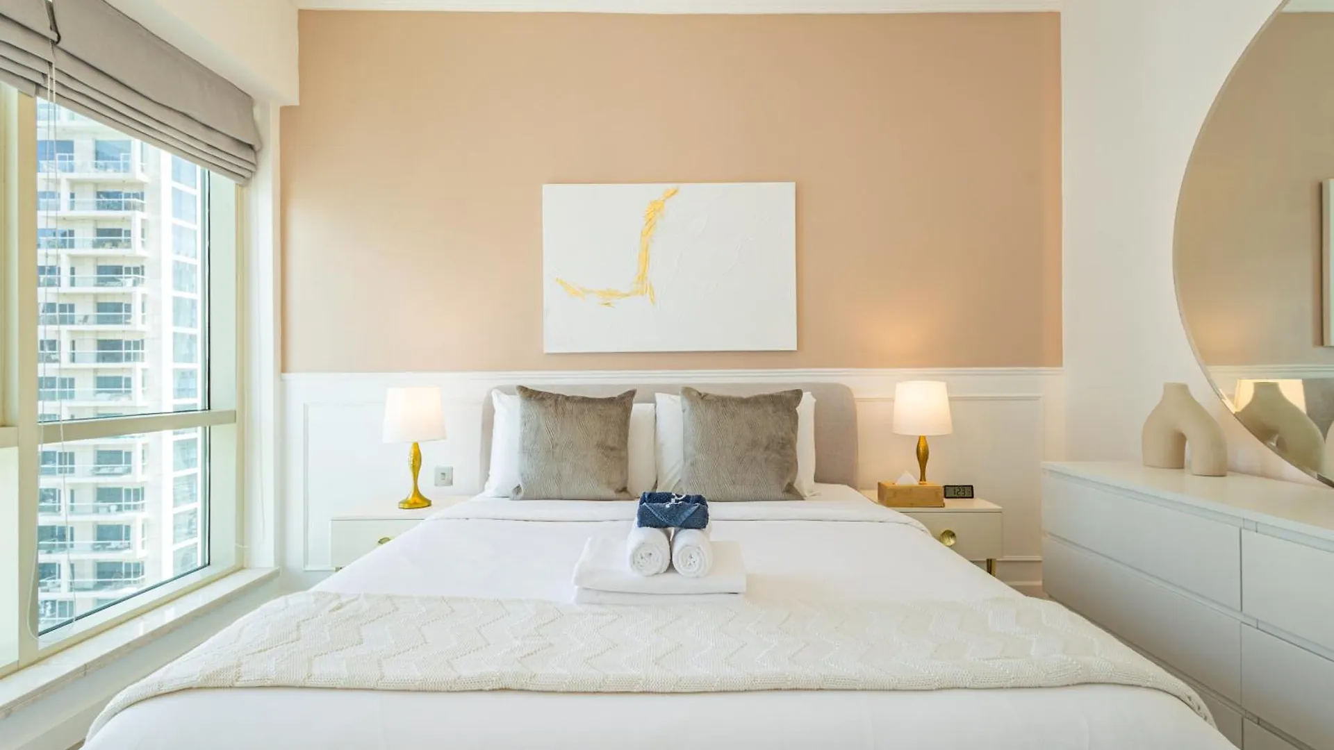 Serene 2Br Escape - Al Majara - Waterfront Stay Dubai