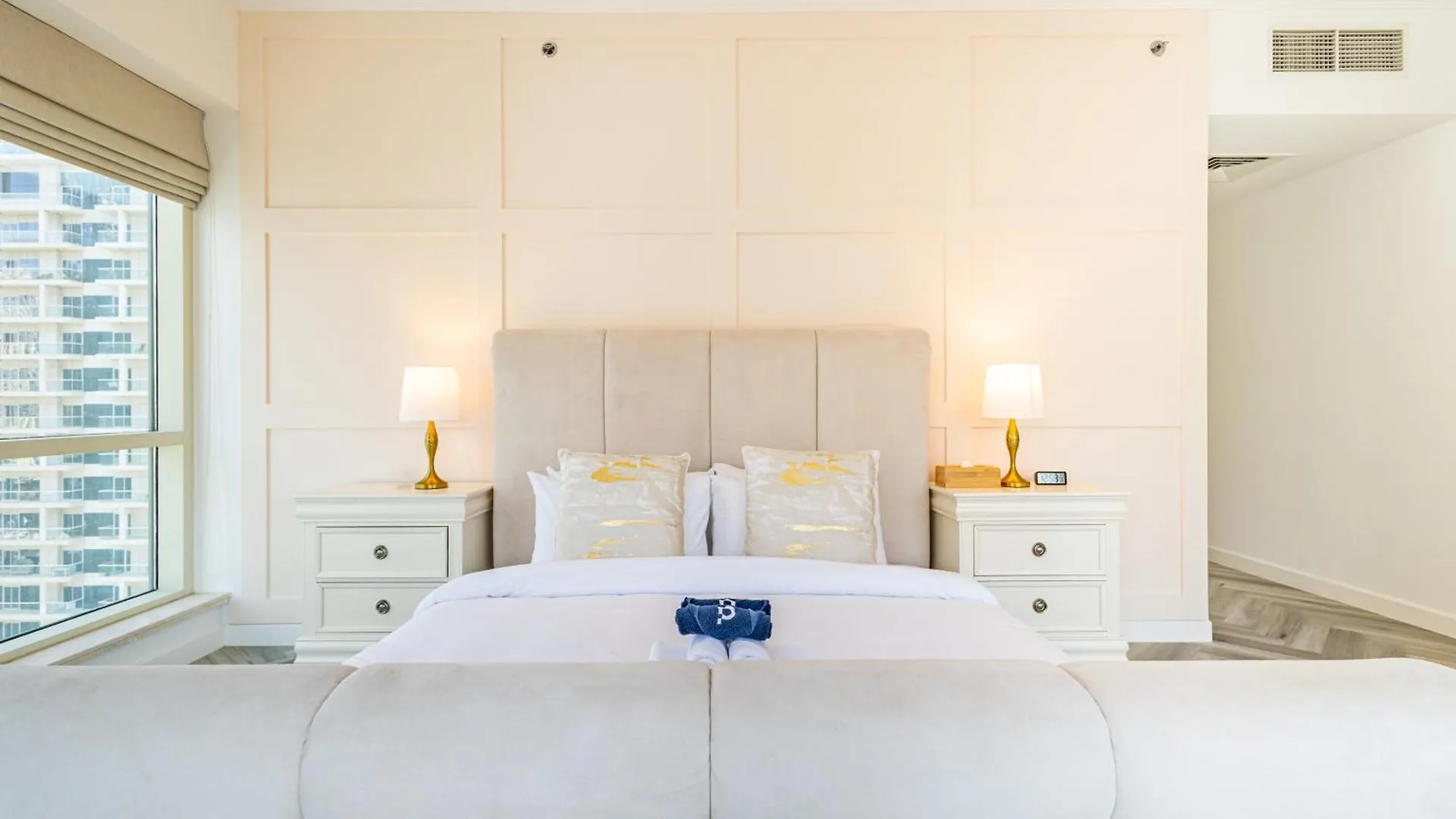 Serene 2Br Escape - Al Majara - Waterfront Stay Dubai